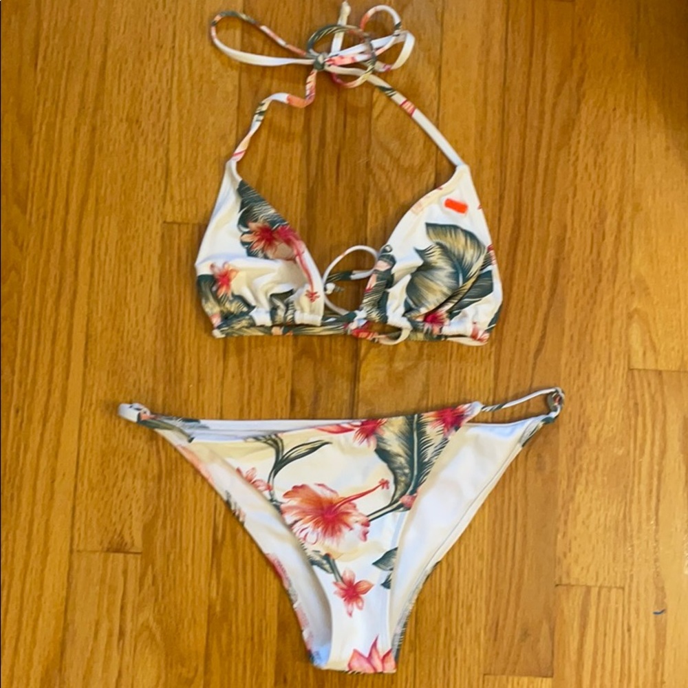 Roxy Tropical String Bikini